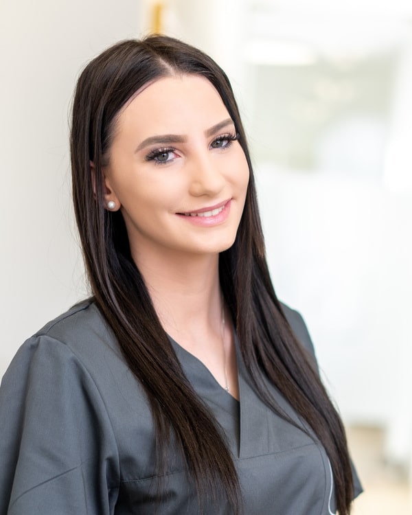 Betty-min Zahnarzt Assistentin Graz - Eggenberg